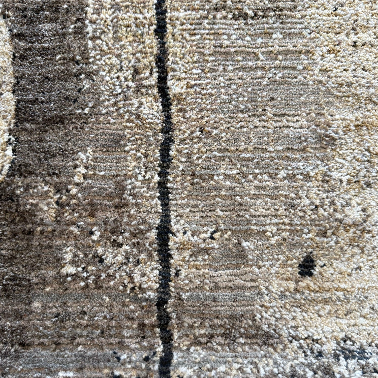 Drip Area Rug (colour Oxide)