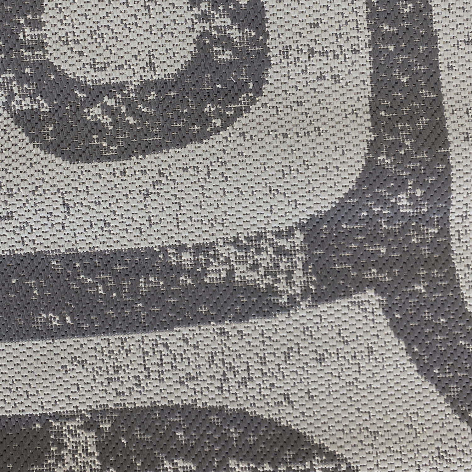 Kuba Cloth Indoor/Outdoor Rug (colour Smoke)